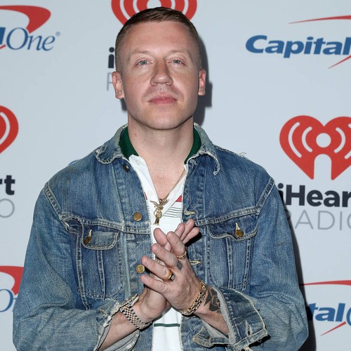Macklemore ignores critics to avoid drug relapse