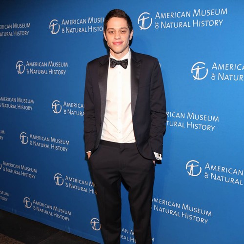 Pete Davidson gushes about Ariana Grande during stand-up set