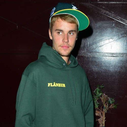 Justin Bieber and Hailey Baldwin spotted getting cozy in Florida