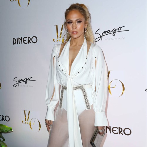 Jennifer Lopez's daughter performs to her songs at dance recital