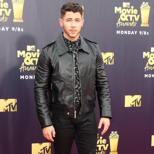 Nick Jonas meets Priyanka Chopra's mother in India