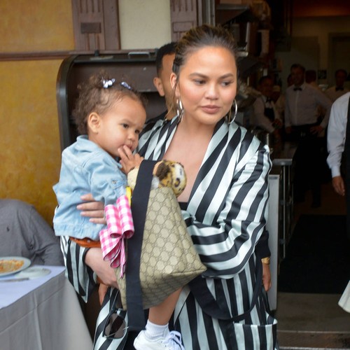 Chrissy Teigen pokes fun at parenting critics