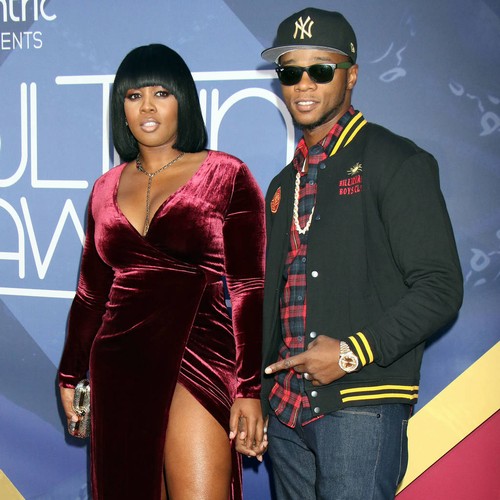 Rappers Remy Ma and Papoose renew their vows and announce pregnancy