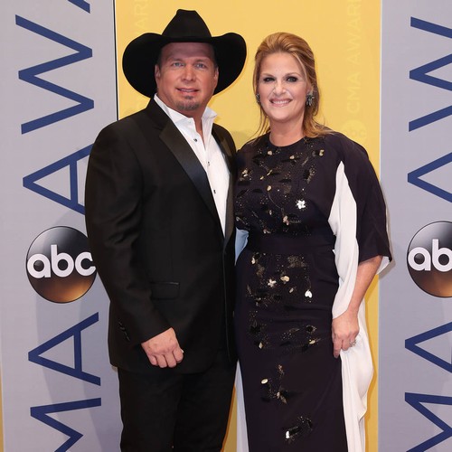 Garth Brooks & Trisha Yearwood hate to be apart
