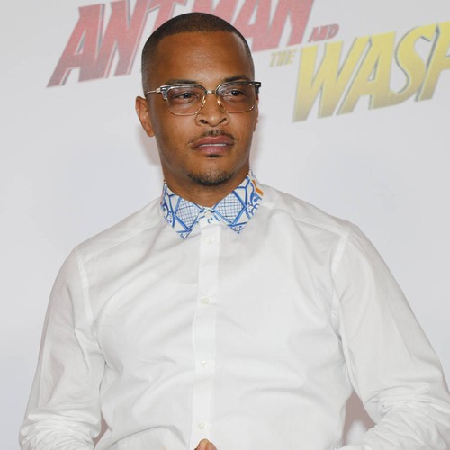 T.I. loses his sister after car crash