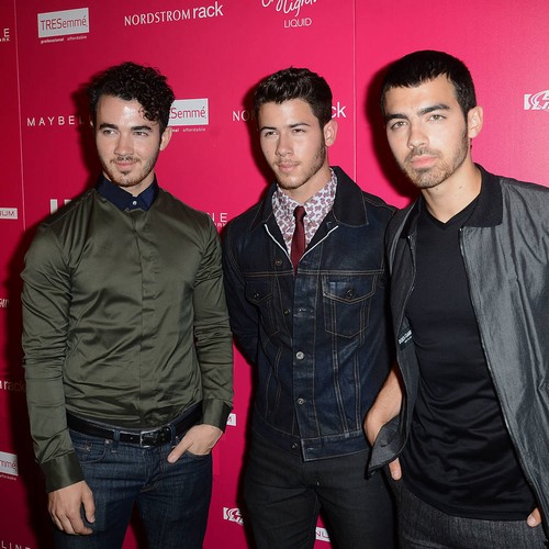 Jonas Brothers tease comeback single Sucker