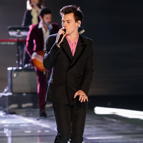 Harry Styles joins Stevie Nicks for Tom Petty tune at Hall of Fame