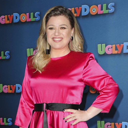 Awards show bosses were sweating over Kelly Clarkson's seat-filler mix-up