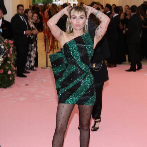 Miley Cyrus selling She Is Coming condoms