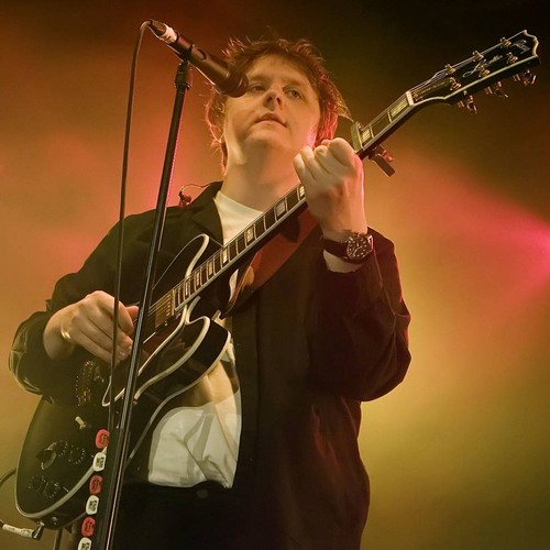 Lewis Capaldi mocks Noel Gallagher during Glastonbury entrance