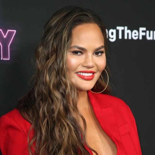 Chrissy Teigen begs online trolls to 'stop blabbering' about her bottom