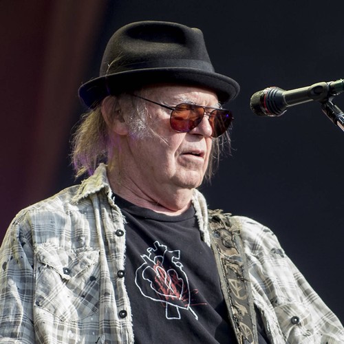 Neil Young too busy on films for Crazy Horse reunion tour