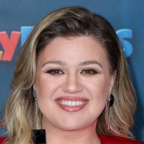 Original American Idol stars regroup for Kelly Clarkson's new TV talk show