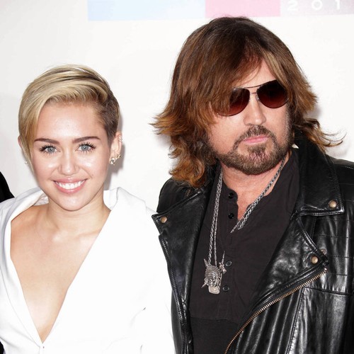 Miley Cyrus trolls dad Billy Ray Cyrus over blurry Instagram snap