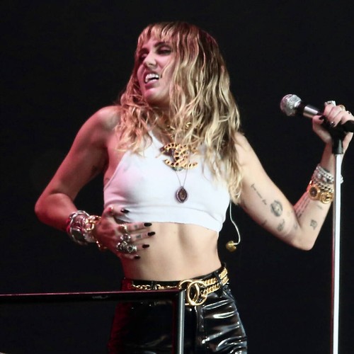 Miley Cyrus recovering after undergoing vocal cord surgery - report