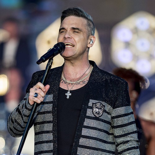Robbie Williams hasn't owned a mobile phone since 2006