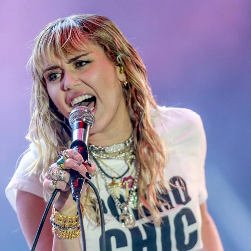 Miley Cyrus releases sad Christmas song