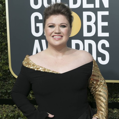 Kelly Clarkson: ‘I love dating me’ – Music News