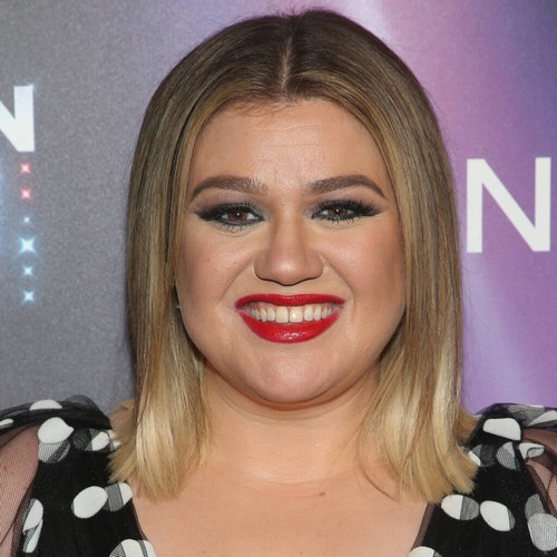 Kelly Clarkson is navigating what music she feels ‘comfortable releasing’ following divorce – Music News