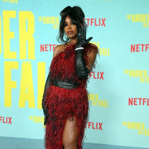 Kelly Rowland ‘still upset’ over Sesame Place viral video – Music News