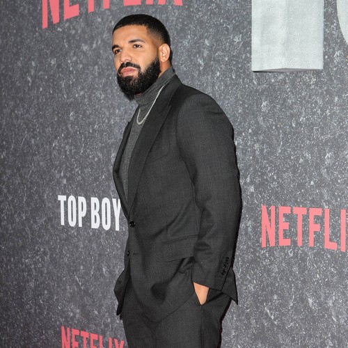 Drake répond aux critiques sur les courts vols en jet privé – News 24