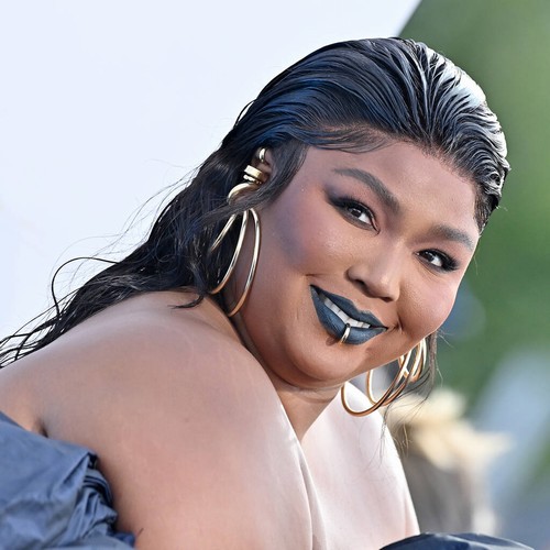 Lizzo addresses racist and fatphobic comments from internet trolls – Music News