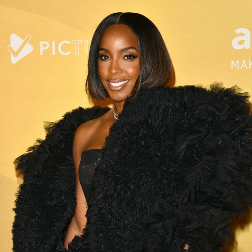 Kelly Rowland defends Chris Brown amid boos following American Music Awards win – Music News