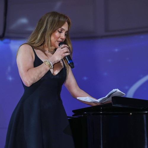 Jennifer Lopez confirms Madonna and Britney Spears ‘talked about’ involving her in VMAs kiss – Music News Jennifer Lopez confirms Madonna and Britney Spears ‘talked about’ involving her in VMAs kiss – Music News