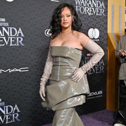 Rihanna “n’a pas de mise à jour” sur la nouvelle musique pour le moment – Music News