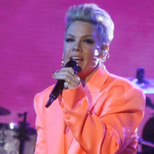 Pink bonds with Drew Barrymore over wild ‘backstories’ – Music News