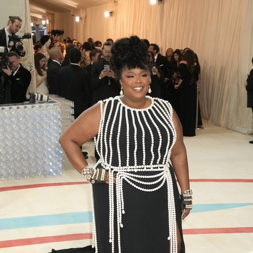 Lizzo honoured to play alongside ‘king of flutes’ James Galway at 2023 Met Gala – Music News