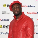 Wyclef-Jean-jams-with-Gibson