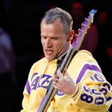 Flea-has-love-for-chess