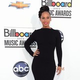 Alicia-Keys-ecstatic-about-Wonder-duet