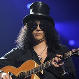 Slash:-Touring-is-the-best