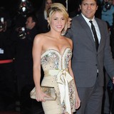 Usher-and-Shakira-to-judge-The-Voice-US
