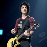Billie-Joe-Armstrong-loose-cannon