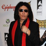 Gene-Simmons:-Kids-needs-superhero-lessons
