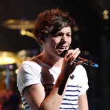One-Direction:-Fame-is-tougher-for-Bieber