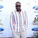 Bobby-Brown-considering-rehab-stint