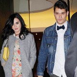 John-Mayer-visits-wedding-venue-with-Perry