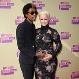 Wiz-Khalifa-cant-stay-mad-at-Amber-Rose