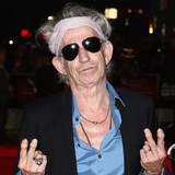 Keith-Richards-shot-golf-ball