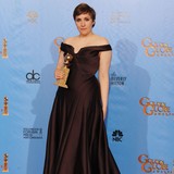 Lena-Dunham-disapproves-of-Rihanna-romance