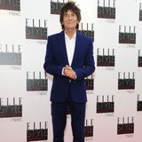 Ronnie-Wood-talks-Johansson-dinner-date