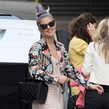 Kelly-Osbourne-plays-dress-up-with-niece