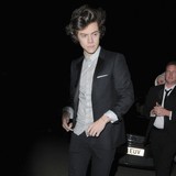 Harry-Styles-chasing-Jennifer-Lawrence