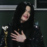 Jackson's ex-lawyer supports wrongful death suit
