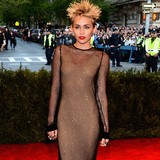 Miley Cyrus: I party hard
