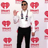 Psy:-My-double-has-more-minders